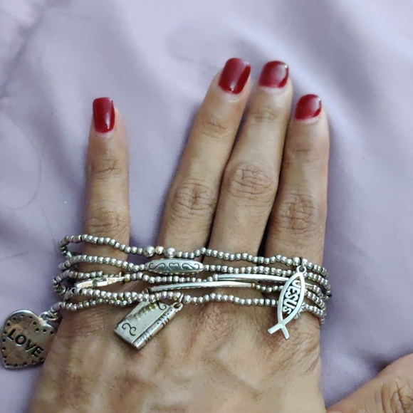 Jewelry - Picture 2 of 2